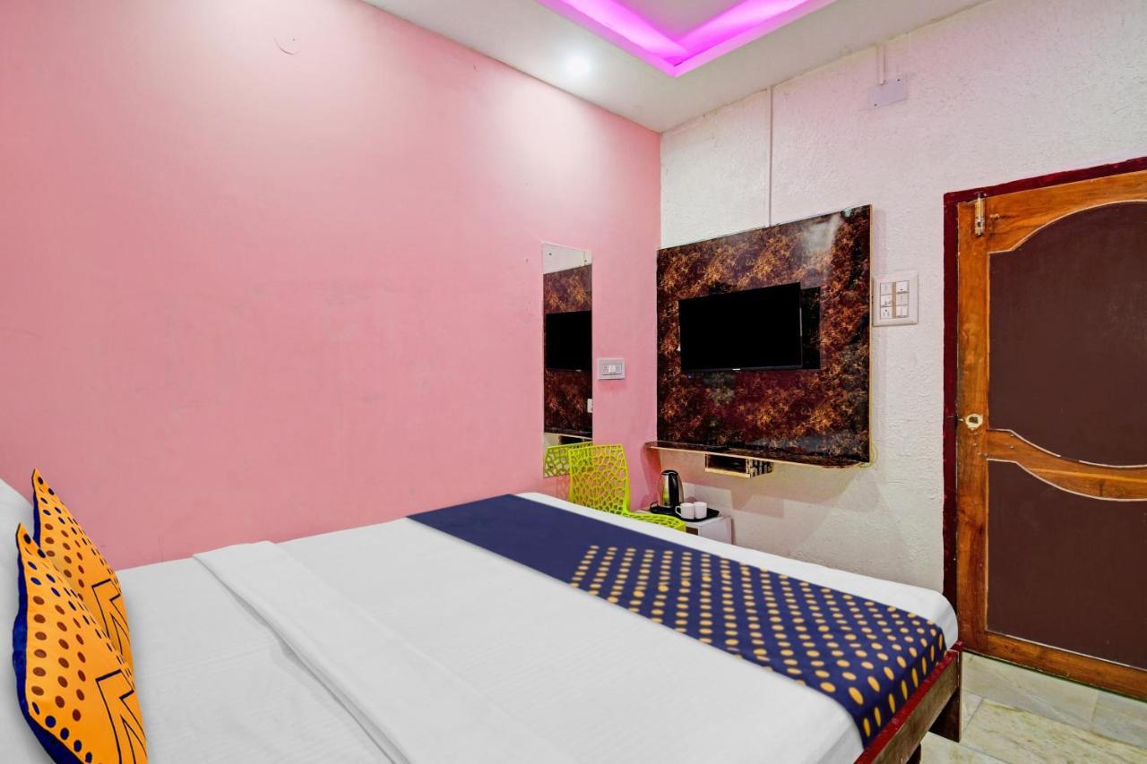 Spot On 81220 New Asha Hotell Puri Exteriör bild